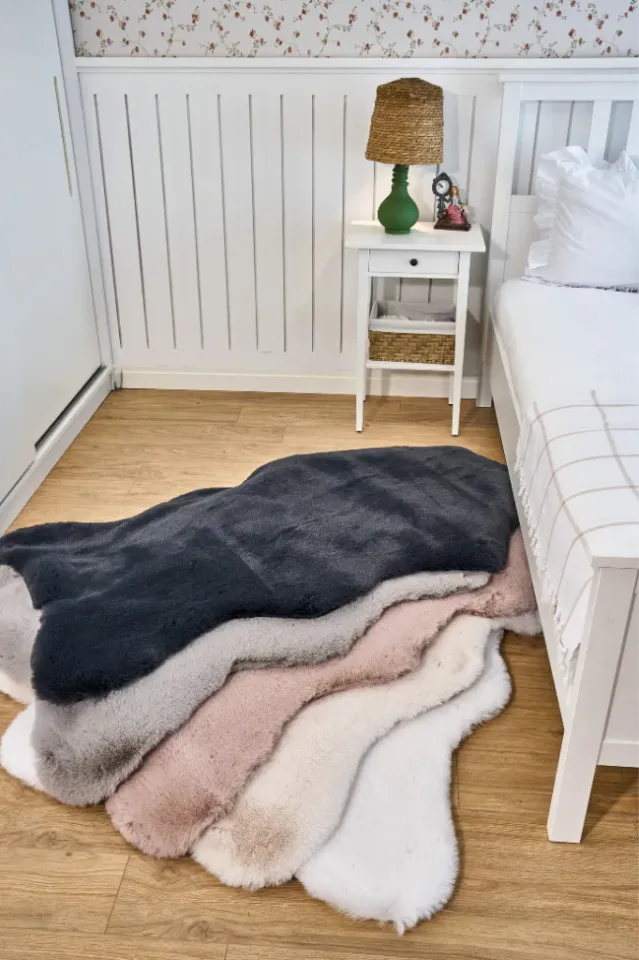 Pudra Peluş Post Halı